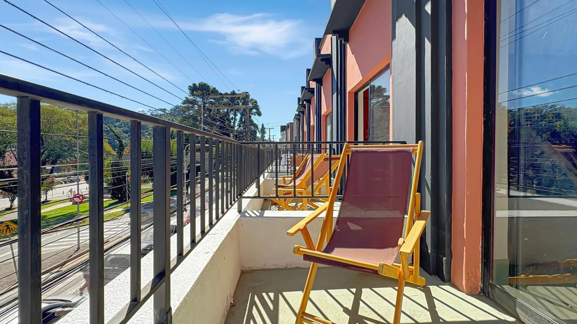 1 Suite 2 Bdrm Comercial Center Wi-Fi Balcony Campos do Jordao 0*,  Brazil