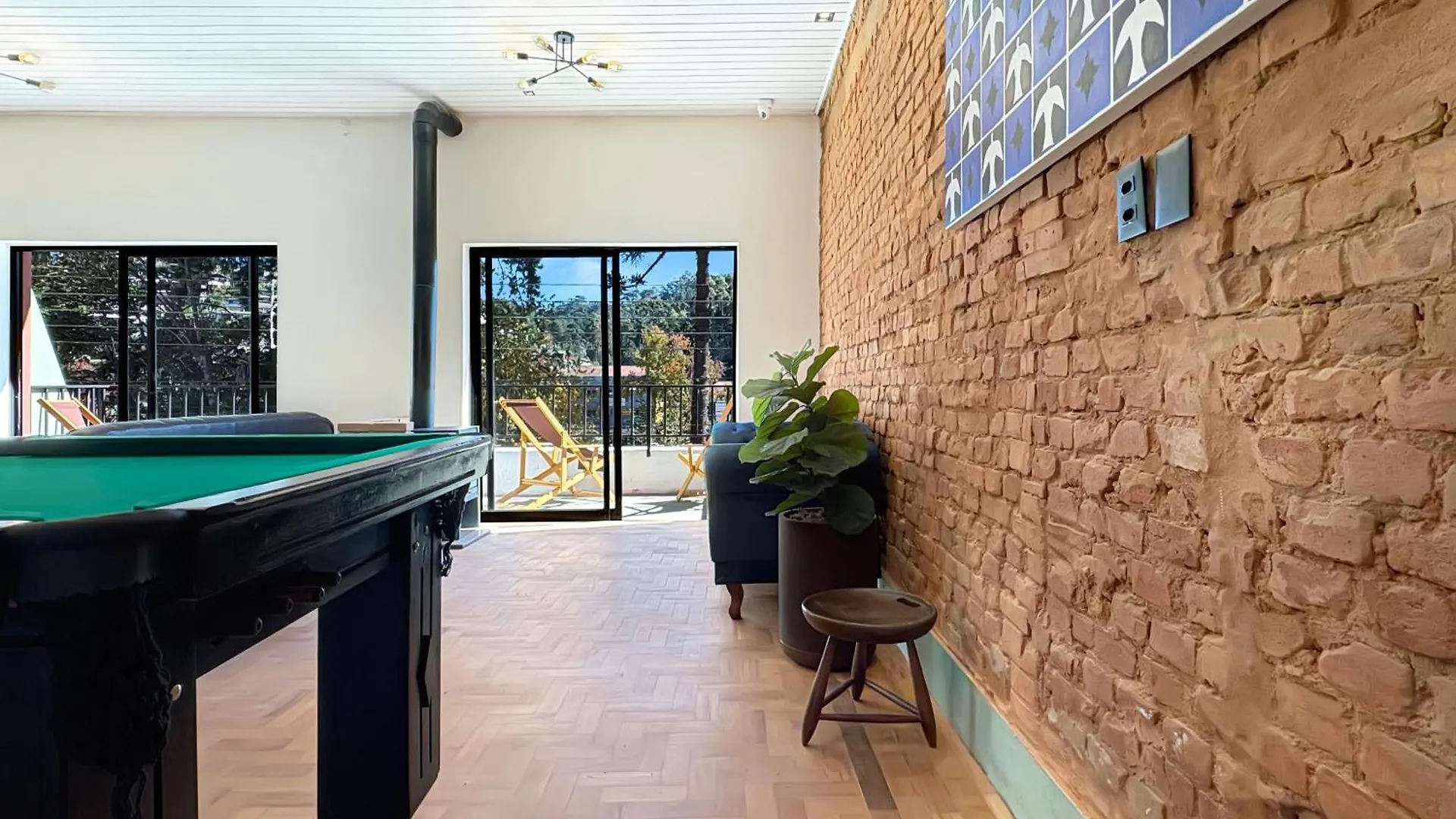 Apartment 1 Suite 2 Bdrm Comercial Center Wi-Fi Balcony Campos do Jordao