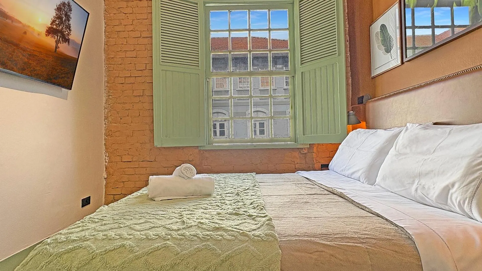 1 Suite 2 Bdrm Comercial Center Wi-Fi Balcony Campos do Jordao Brazil